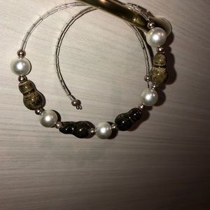 Pearl and bead choker